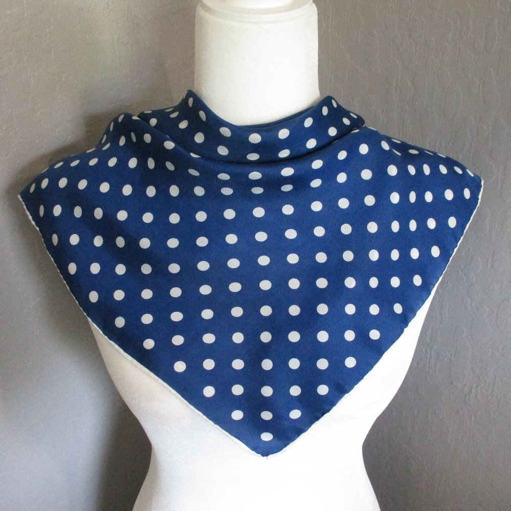 1960s blue with white dots scarf
